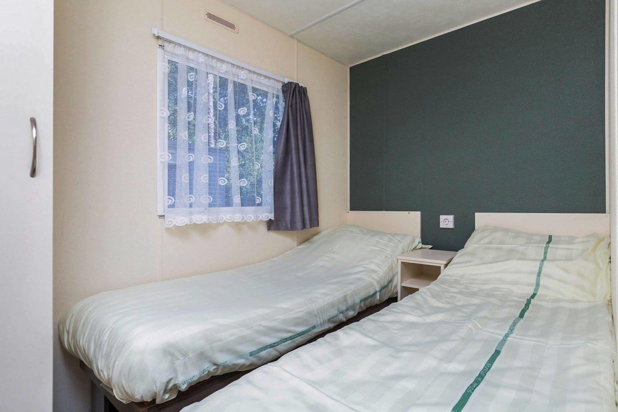 Oostappen Vakantiepark Hengelhoef Nv Otel Aan de Wolfsberg Dış mekan fotoğraf