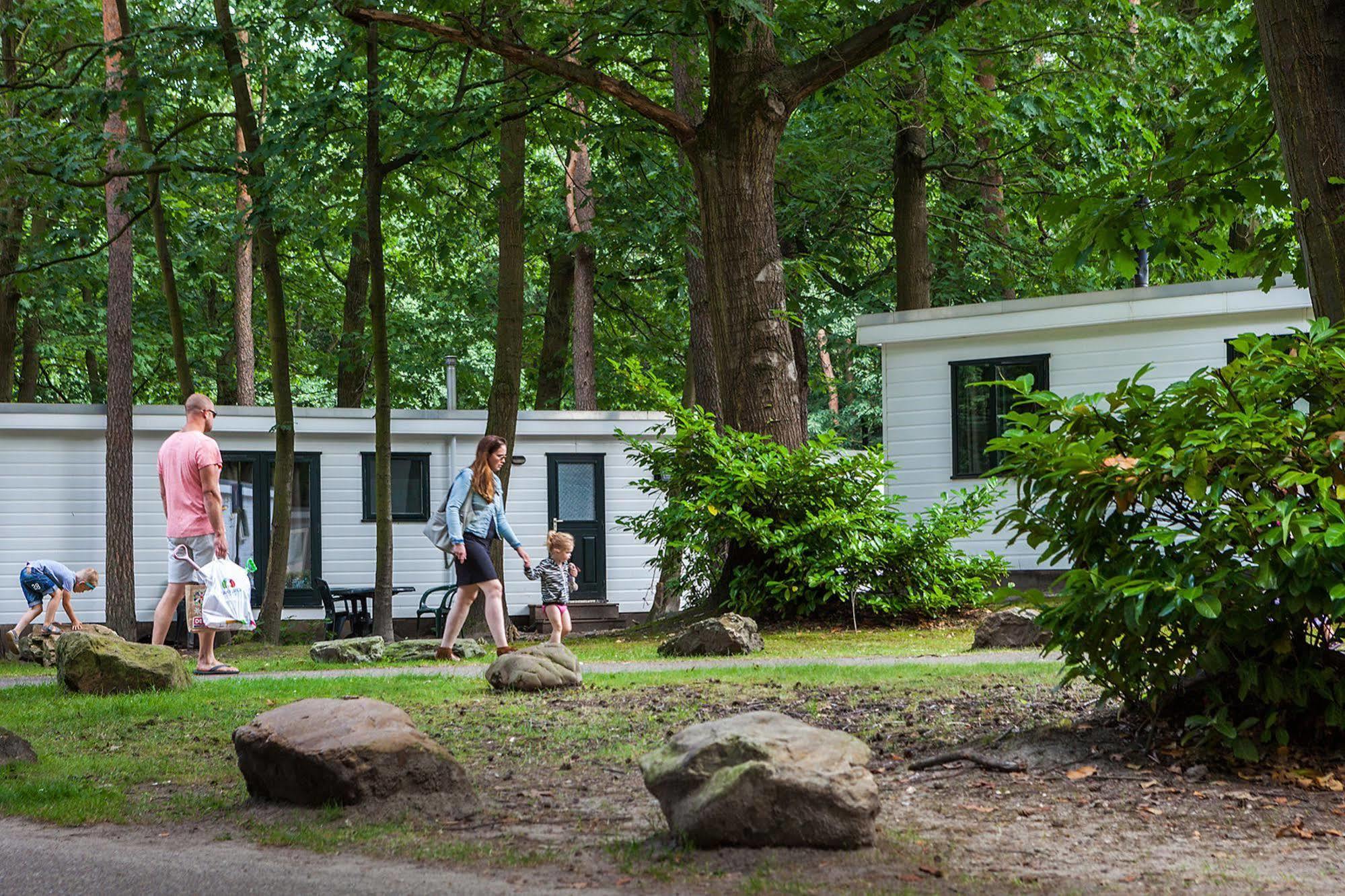 Oostappen Vakantiepark Hengelhoef Nv Otel Aan de Wolfsberg Dış mekan fotoğraf