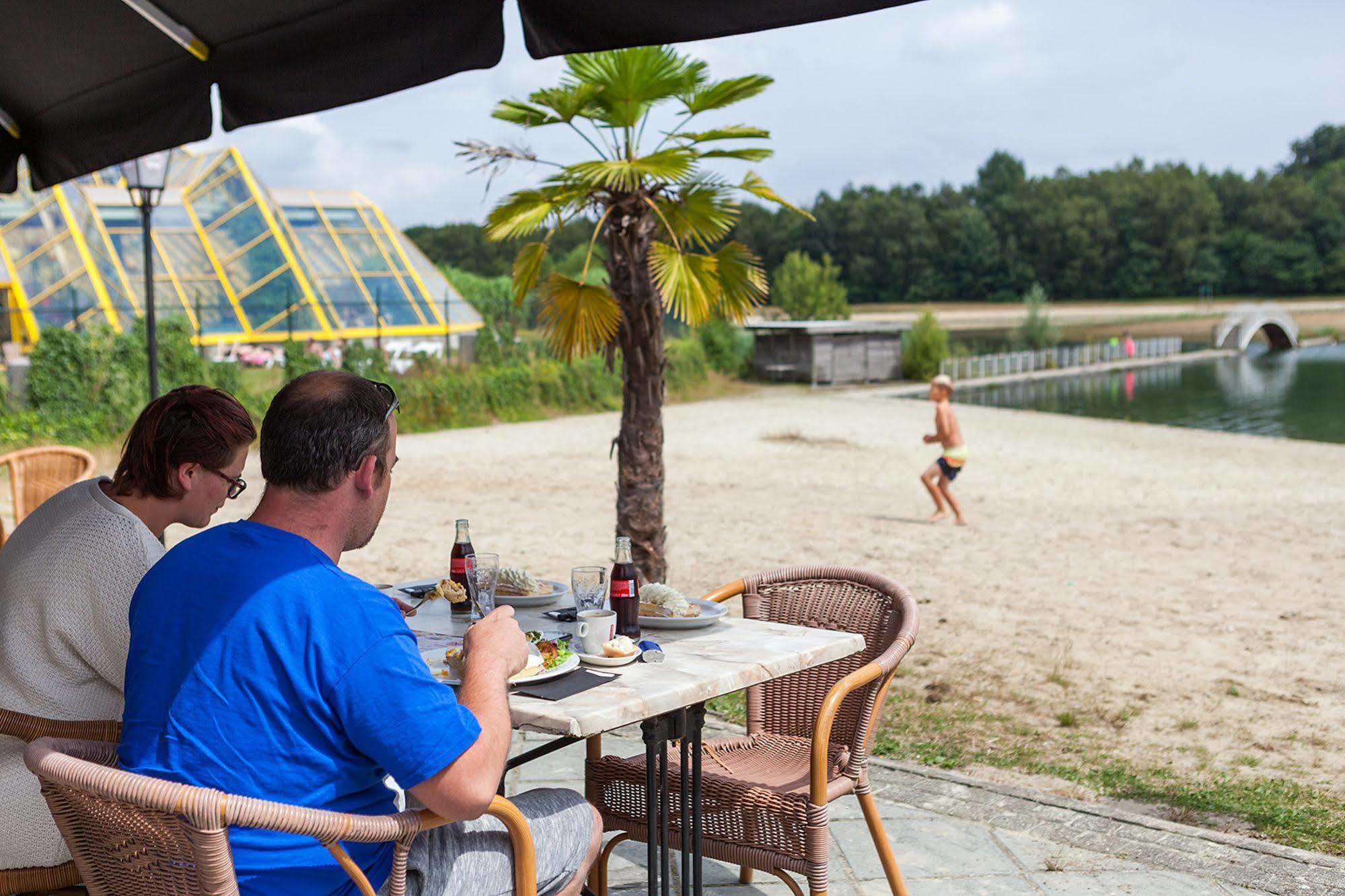 Oostappen Vakantiepark Hengelhoef Nv Otel Aan de Wolfsberg Dış mekan fotoğraf