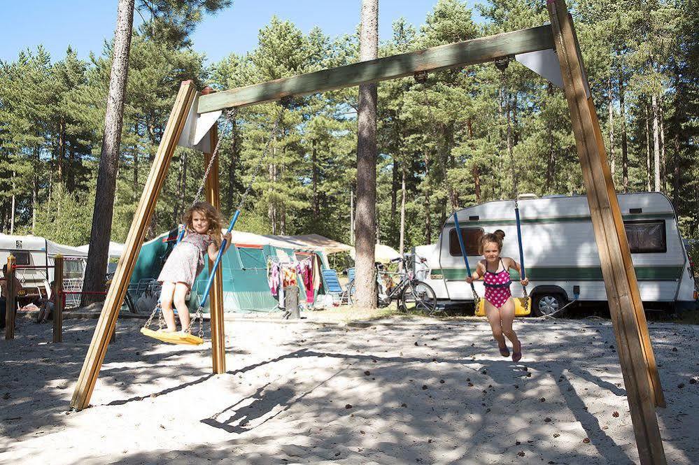 Oostappen Vakantiepark Hengelhoef Nv Otel Aan de Wolfsberg Dış mekan fotoğraf